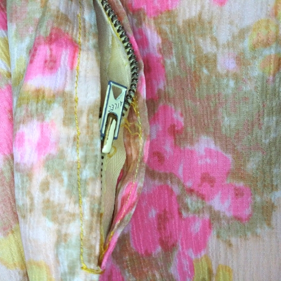 Vintage La Grande Maison de Blanc Yellow/Pink Watercolor Floral Sheath Dress - Picture 8 of 10